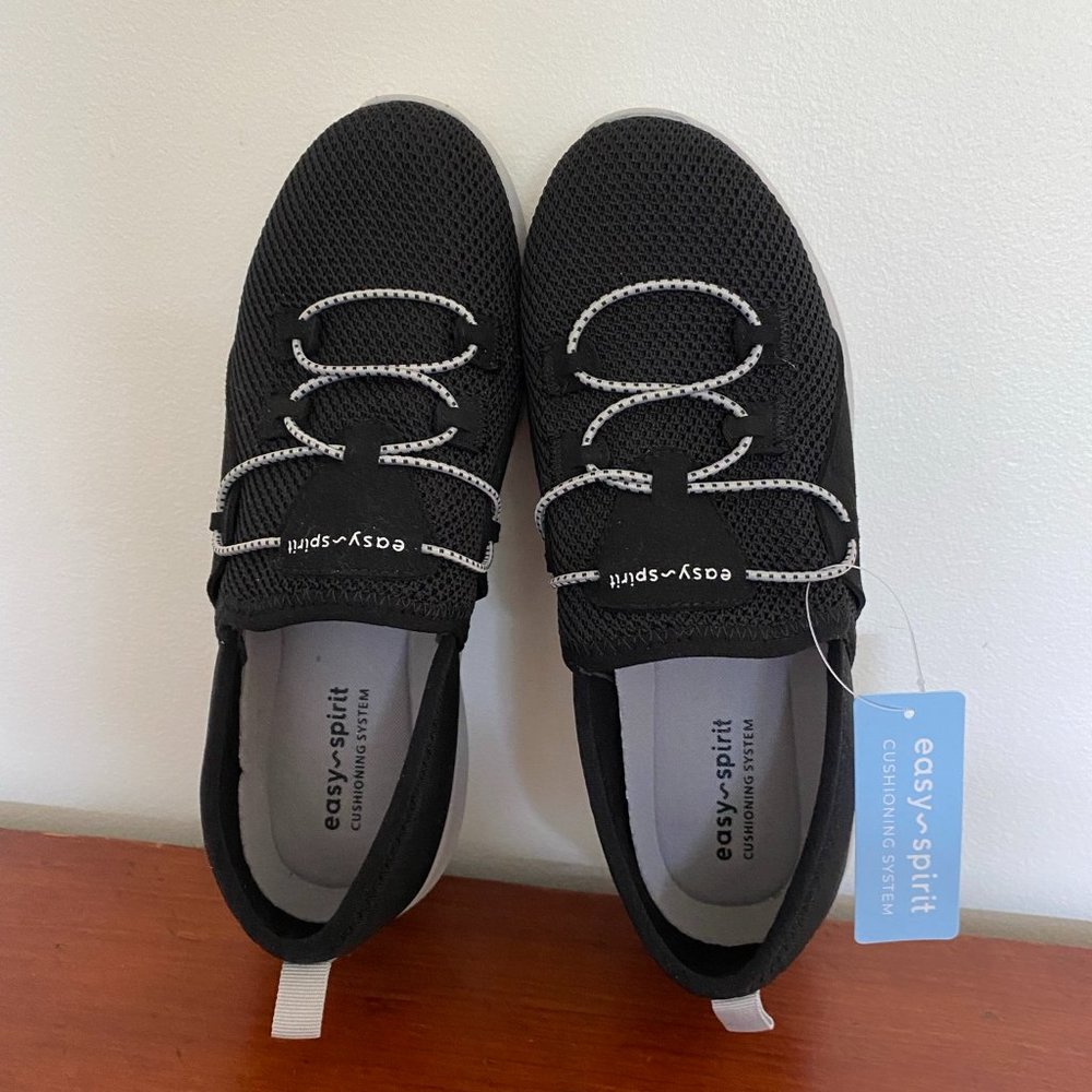 Easy Spirit Grae Slip-On Walking Shoe Size 6W